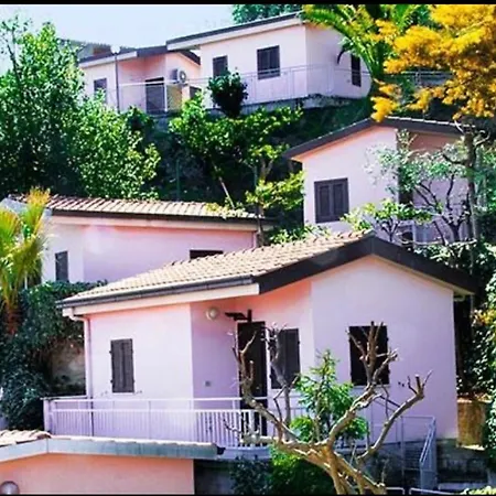 مكان تخييم Dea Cupra Village *