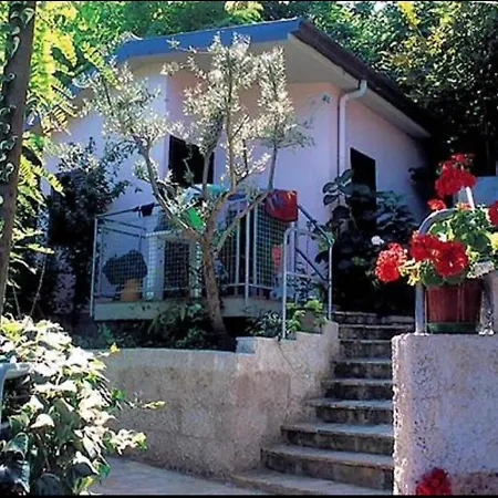Dea Cupra Village Camping